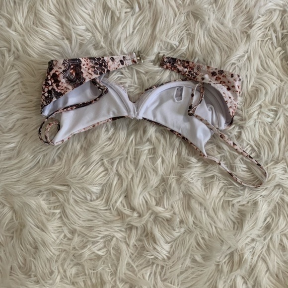 White and Brown animal print bikini top and bottom set size Medium - Picture 13 of 16